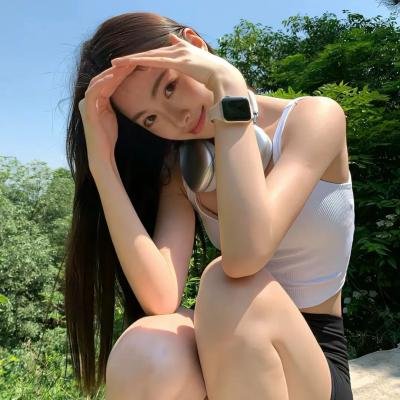 桃花含露又春风